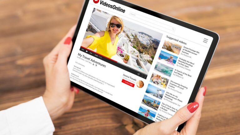How to Become a Travel Vlogger on YouTube (2023 Guide)